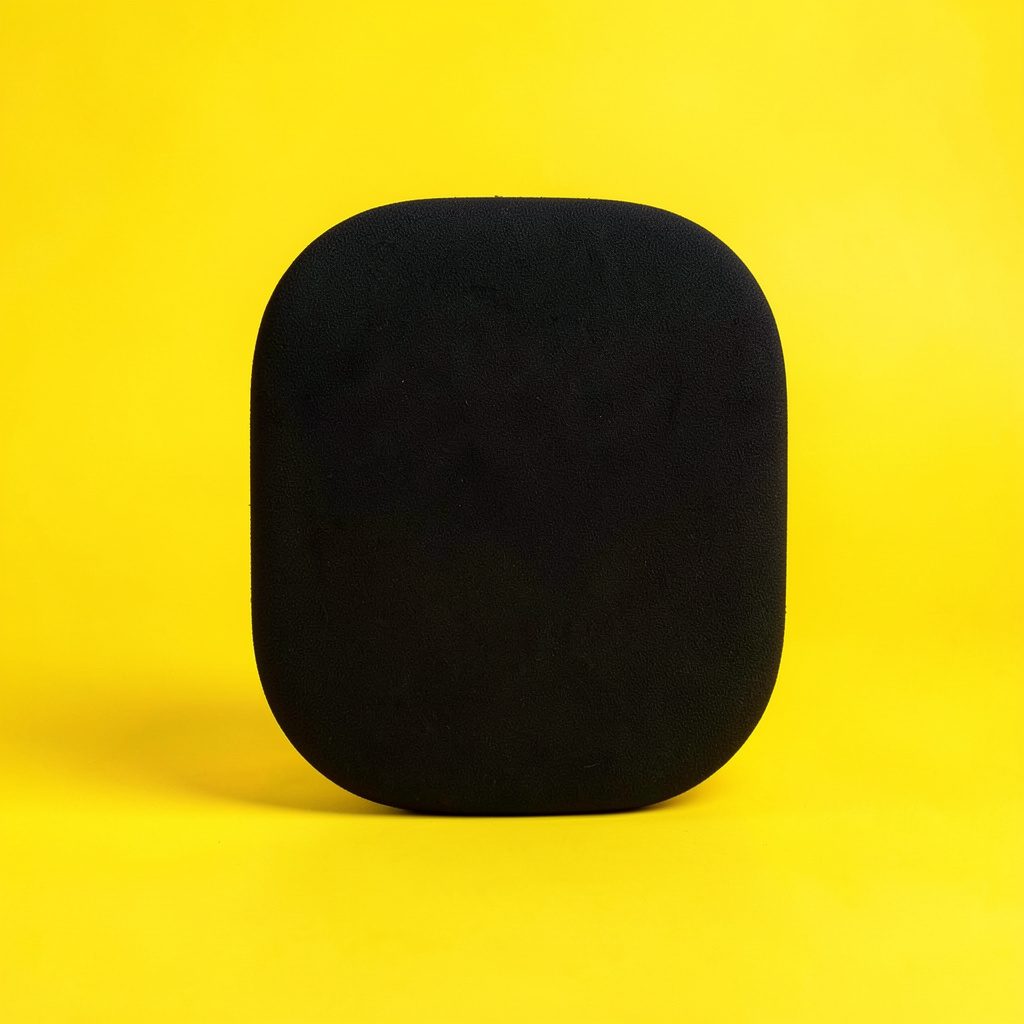Miljøvenlig pakning badge i sort på hvid baggrund